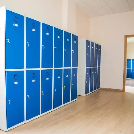 Montoto بيت شباب